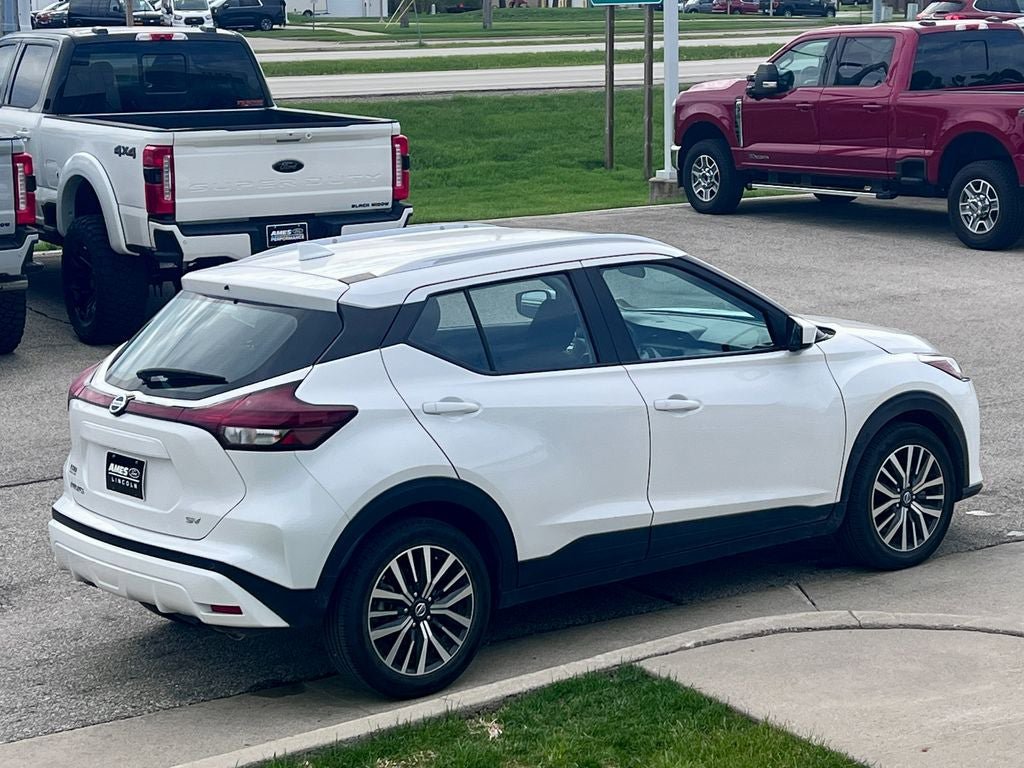 Used 2021 Nissan Kicks SV FWD image 6