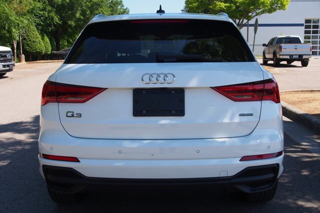 Used 2024 Audi Q3 2.0T Premium AWD/4WD image 4