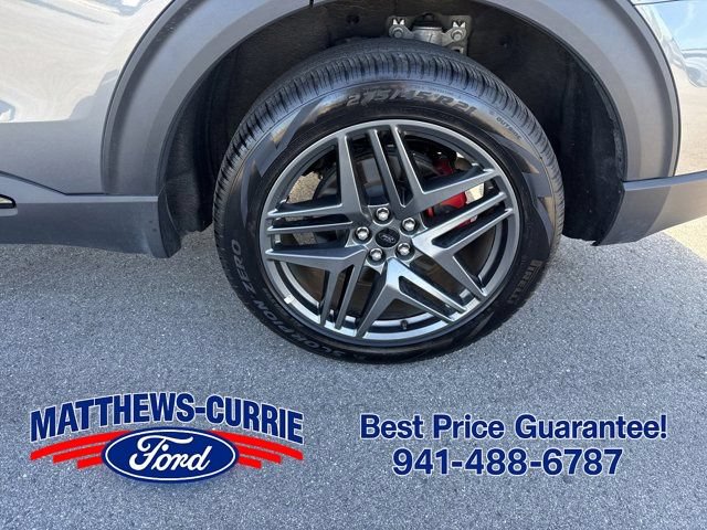 Certified 2025 Ford Explorer ST-Line w/ ST-Line Street Pack AWD/4WD image 16