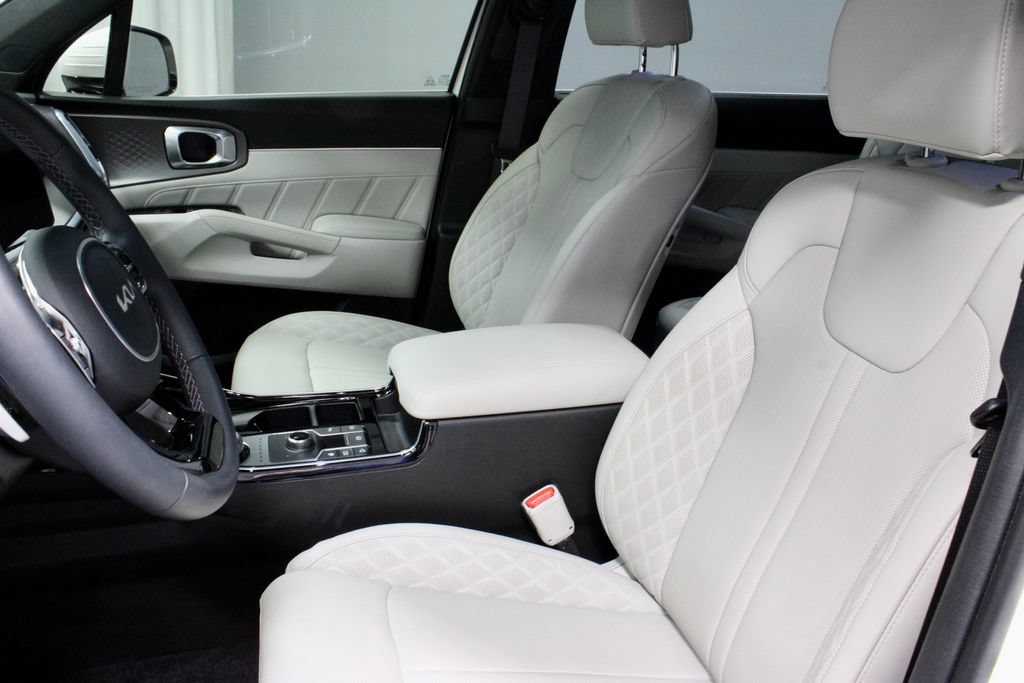 Used 2025 Kia Sorento SX Prestige AWD/4WD image 25