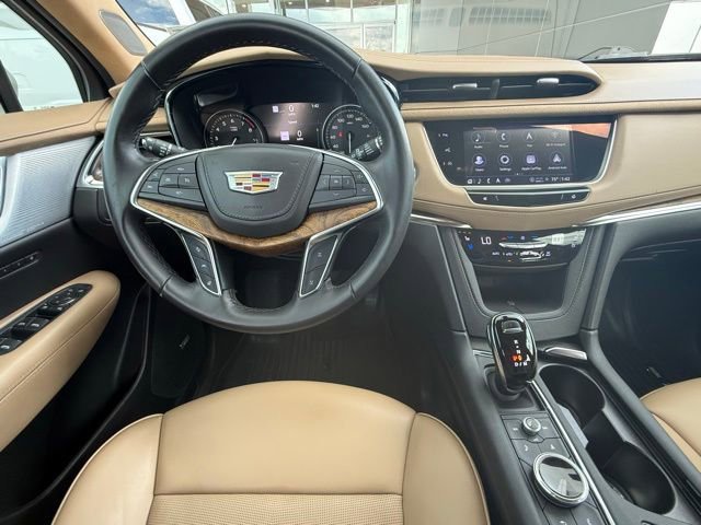 Used 2022 Cadillac XT5 Premium Luxury w/ Platinum Package FWD image 22