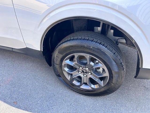 Certified 2024 Ford Maverick XLT image 8