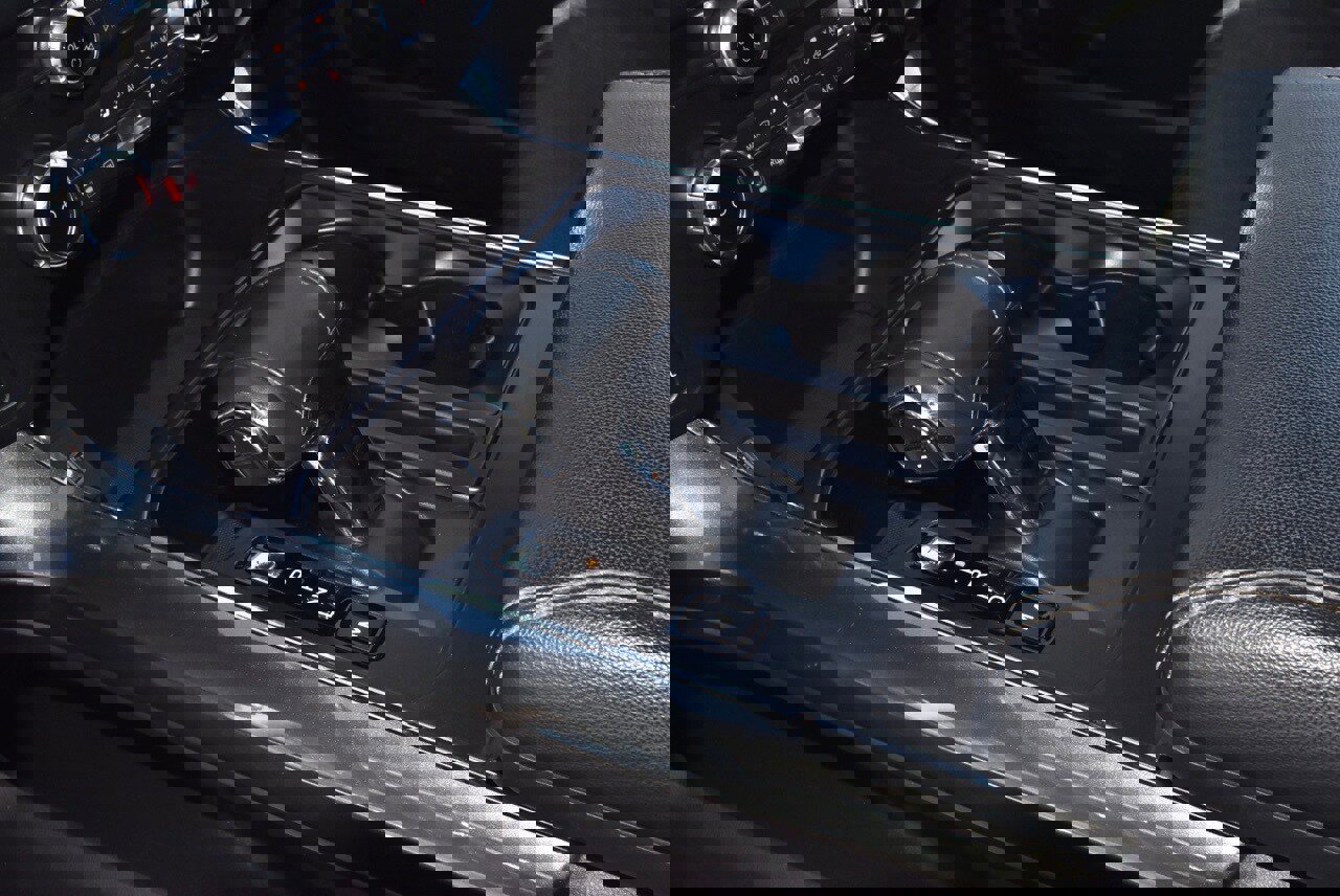 Certified 2022 Ford F150 XLT w/ Equipment Group 302A High image 30