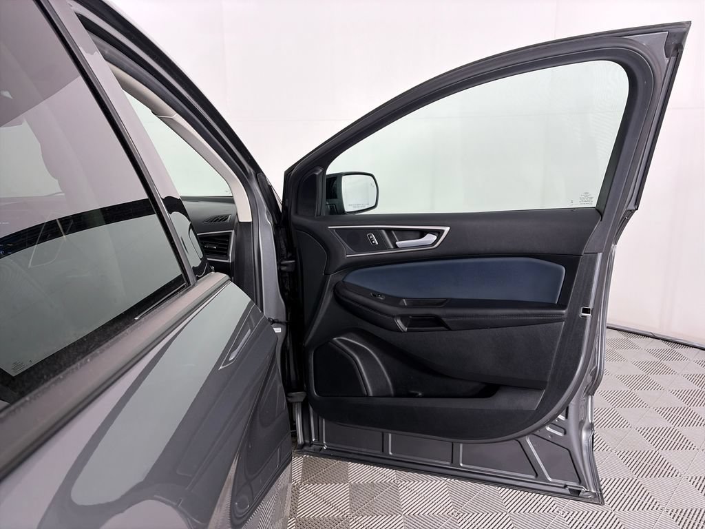 Certified 2023 Ford Edge SEL w/ Sport Appearance Package AWD/4WD image 30