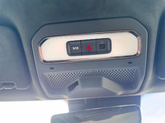 Used 2023 Rivian R1S Adventure image 26