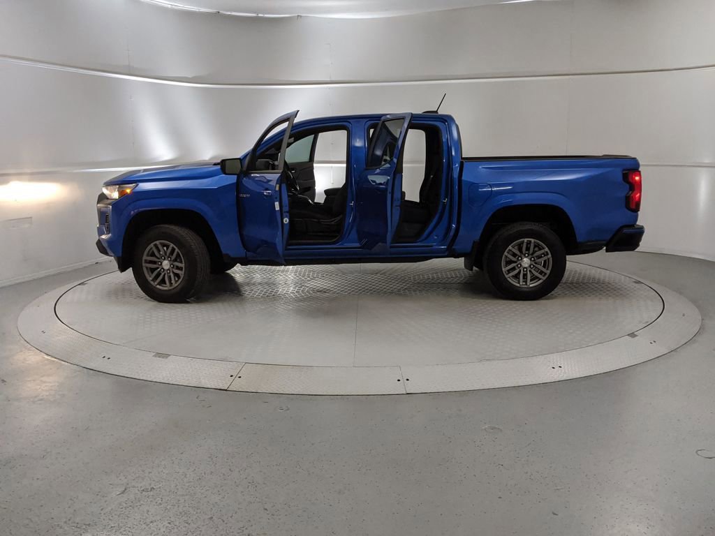 Used 2024 Chevrolet Colorado LT w/ LT Convenience Package image 11