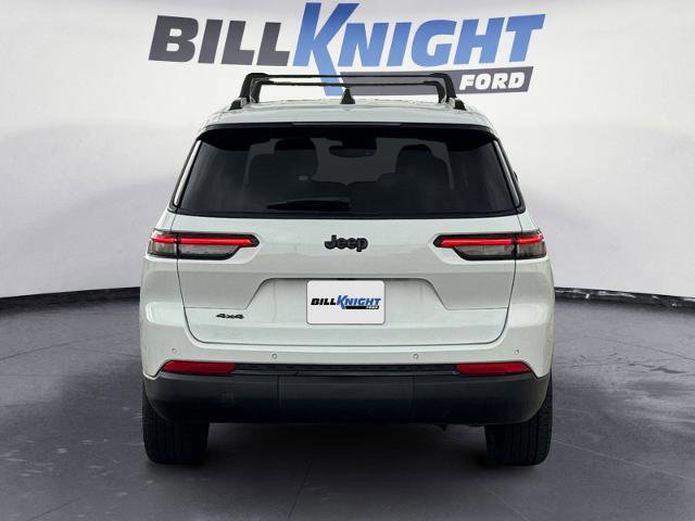 Used 2023 Jeep Grand Cherokee L Laredo AWD/4WD image 4