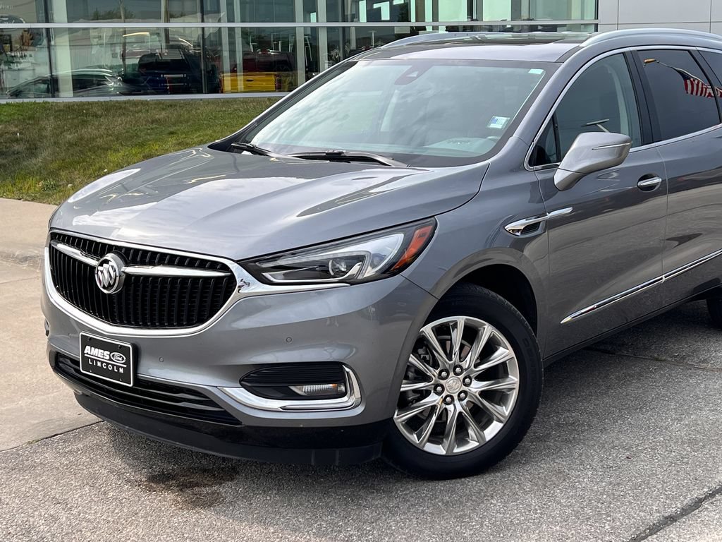 Used 2021 Buick Enclave Premium w/ Sun and Sites Package AWD/4WD image 2