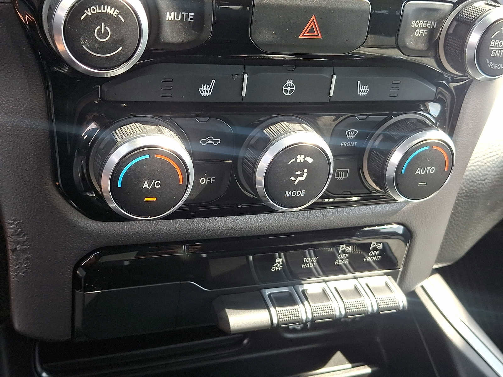 Used 2020 RAM 1500 Big Horn image 15