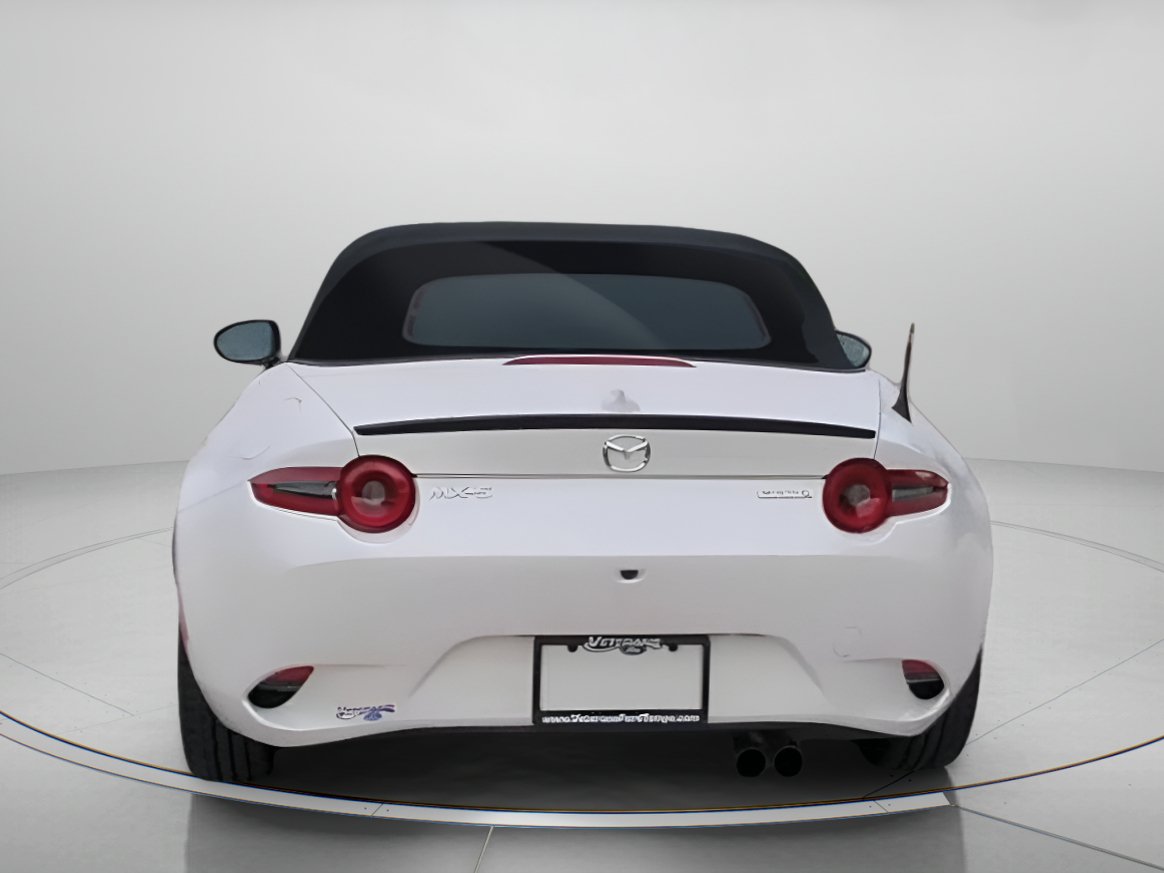 Used 2024 MAZDA MX-5 Miata Club RWD image 24