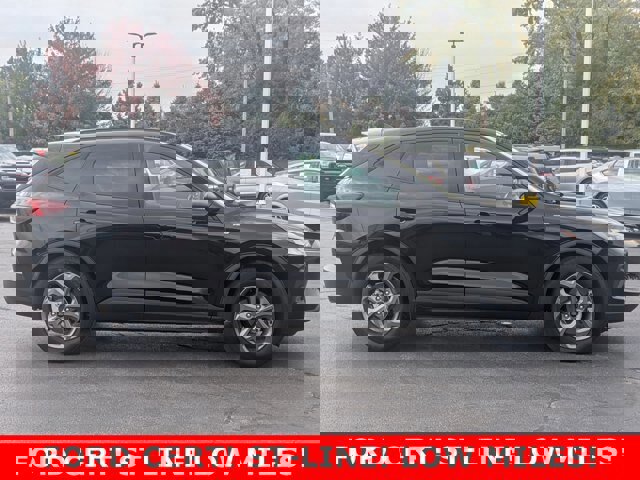 Certified 2025 Ford Escape ST-Line image 2
