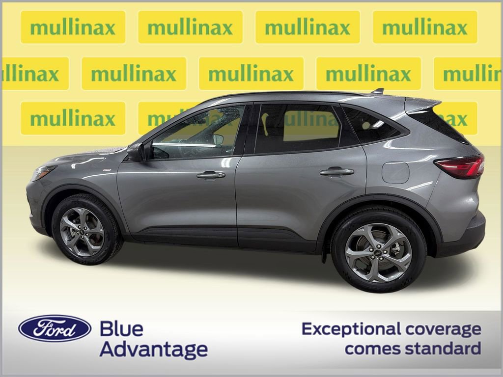 Certified 2025 Ford Escape ST-Line FWD image 11