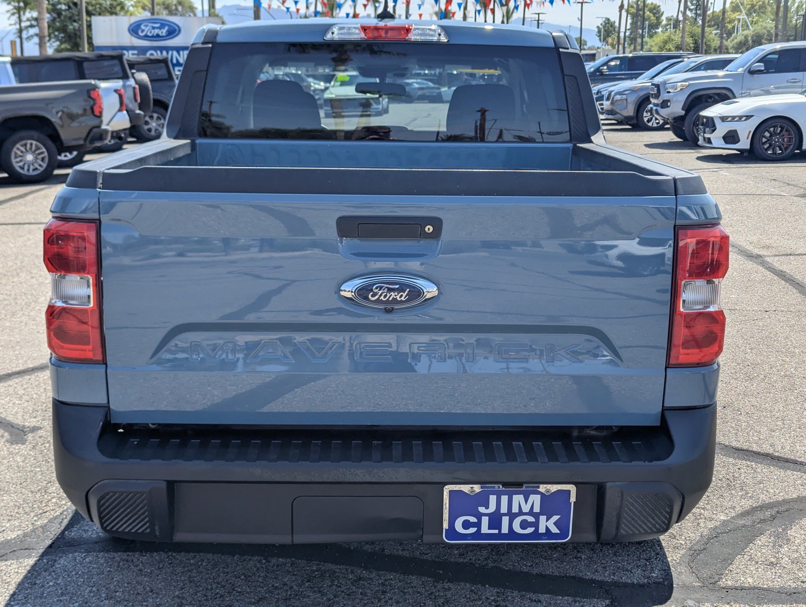 Certified 2022 Ford Maverick XLT FWD image 3