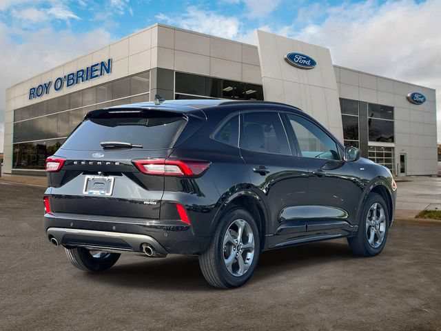 Certified 2024 Ford Escape ST-Line w/ Tech Pack #1 AWD/4WD image 4