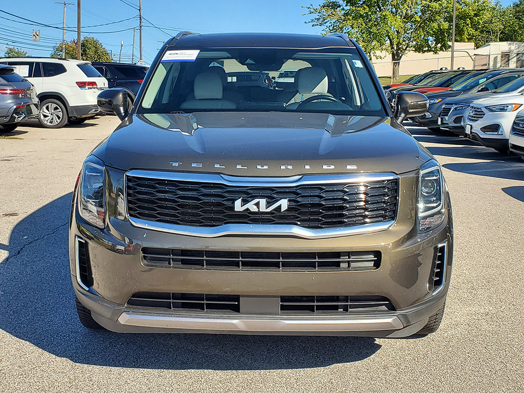 Used 2022 Kia Telluride S AWD/4WD image 2