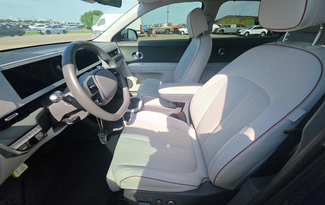 Used 2023 Hyundai Ioniq 5 Limited AWD/4WD image 5