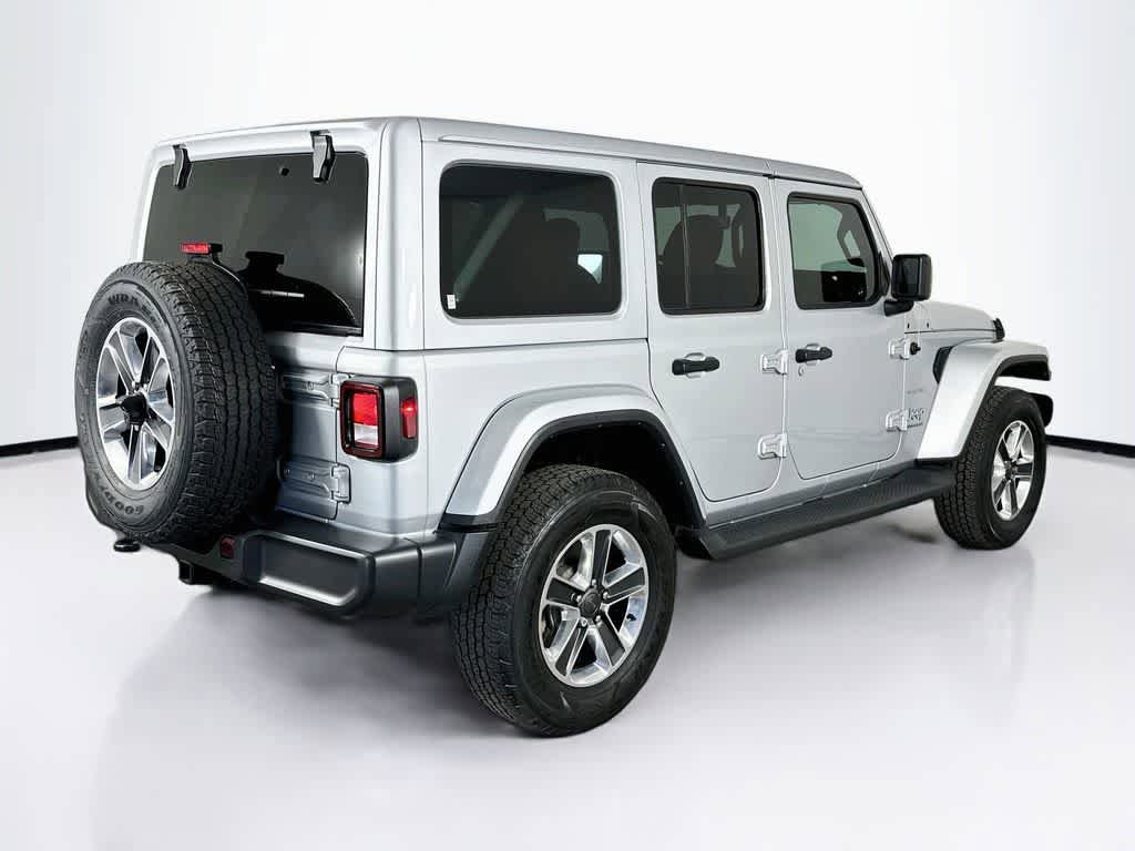 Used 2023 Jeep Wrangler Unlimited Sahara w/ Cold Weather Group AWD/4WD image 25