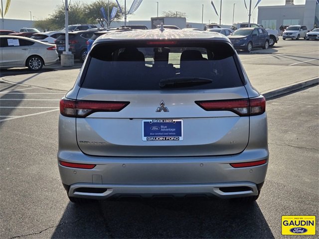 Used 2024 Mitsubishi Outlander SE image 4