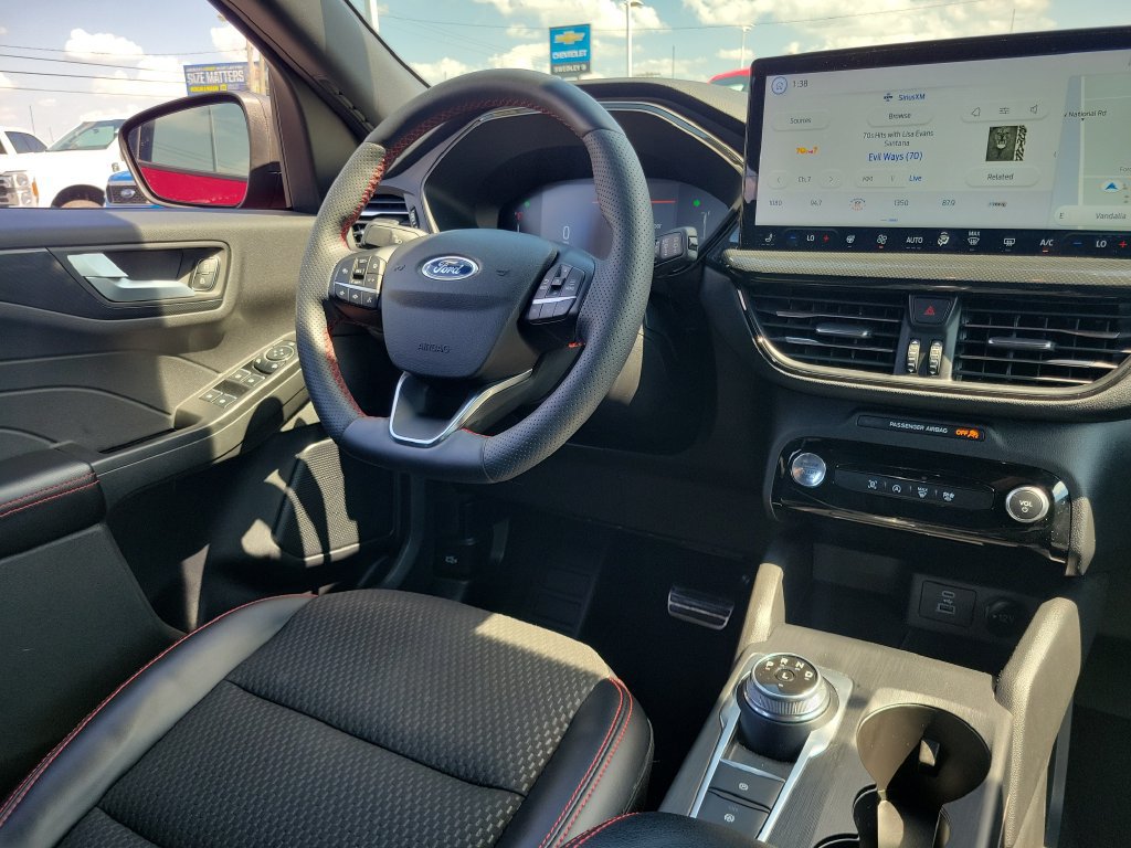 Certified 2023 Ford Escape ST-Line w/ Tech Pack #1 AWD/4WD image 15
