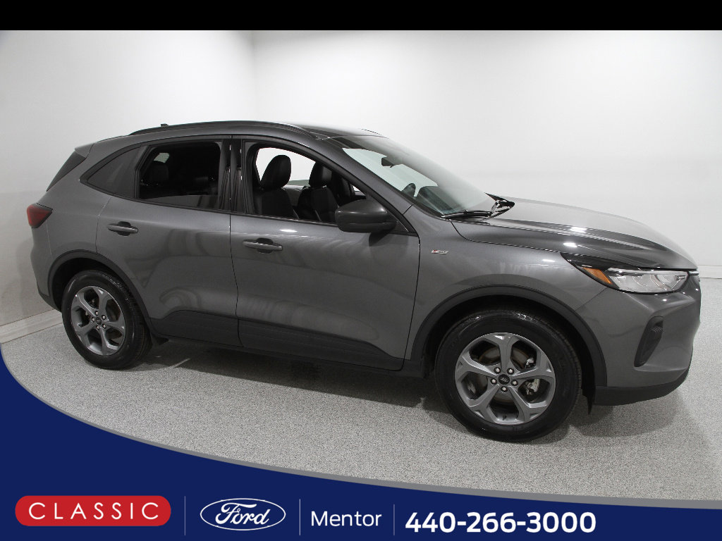 Certified 2025 Ford Escape ST-Line image 1