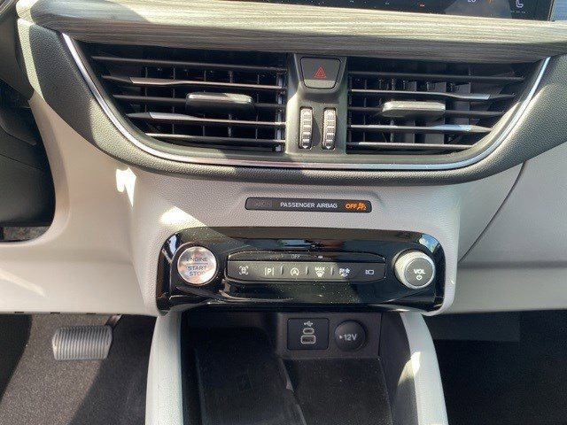 Certified 2024 Ford Escape Platinum w/ Premium Technology Package image 22