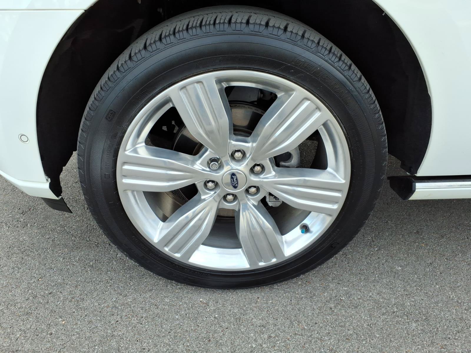Certified 2024 Ford Expedition Platinum AWD/4WD image 9