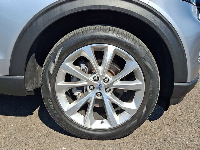 Certified 2023 Ford Explorer Platinum w/ Technology Package AWD/4WD image 8