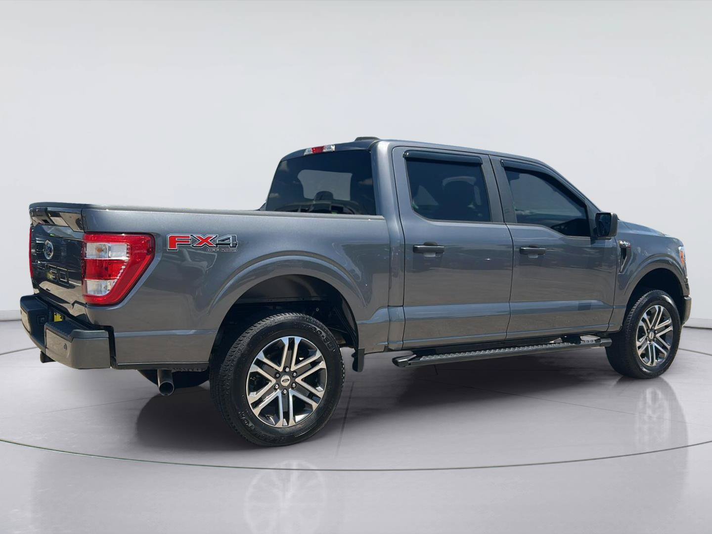 Certified 2021 Ford F150 XL w/ STX Appearance Package AWD/4WD image 4