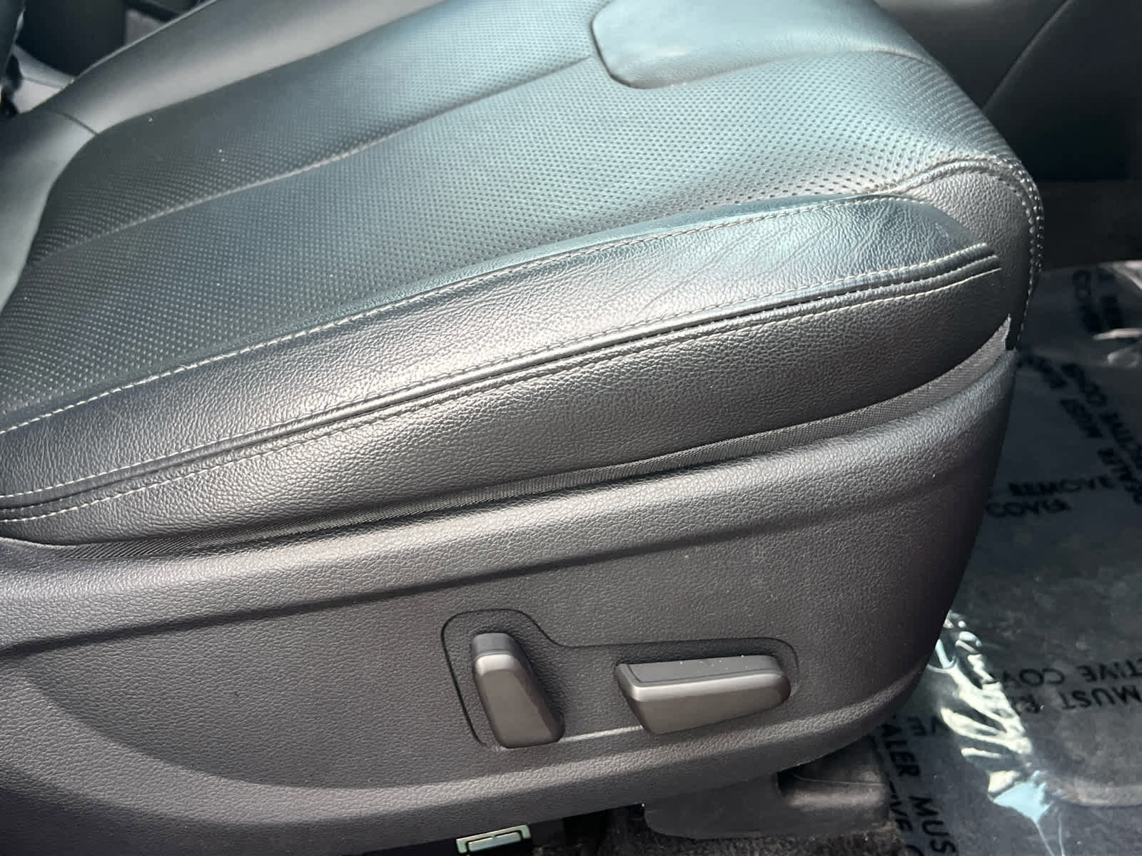 Used 2019 Hyundai Santa Fe Limited w/ Cargo Package image 19