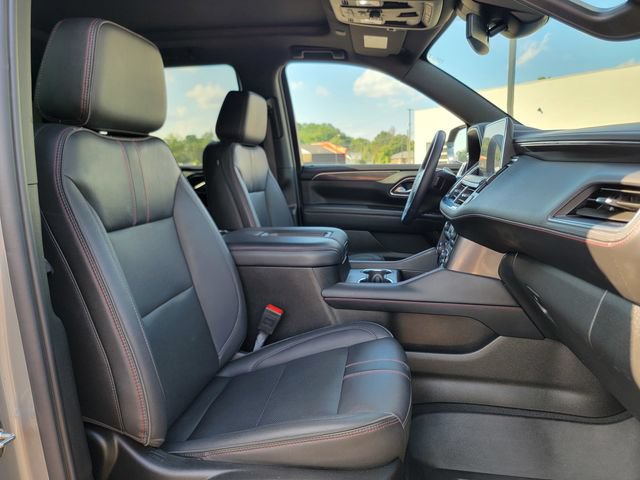 Used 2024 Chevrolet Tahoe RST w/ Luxury Package AWD/4WD image 24