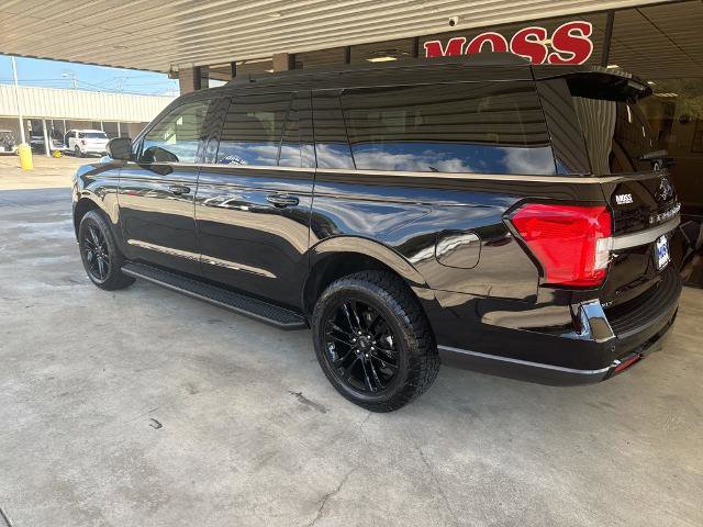 Certified 2024 Ford Expedition Max XLT image 3