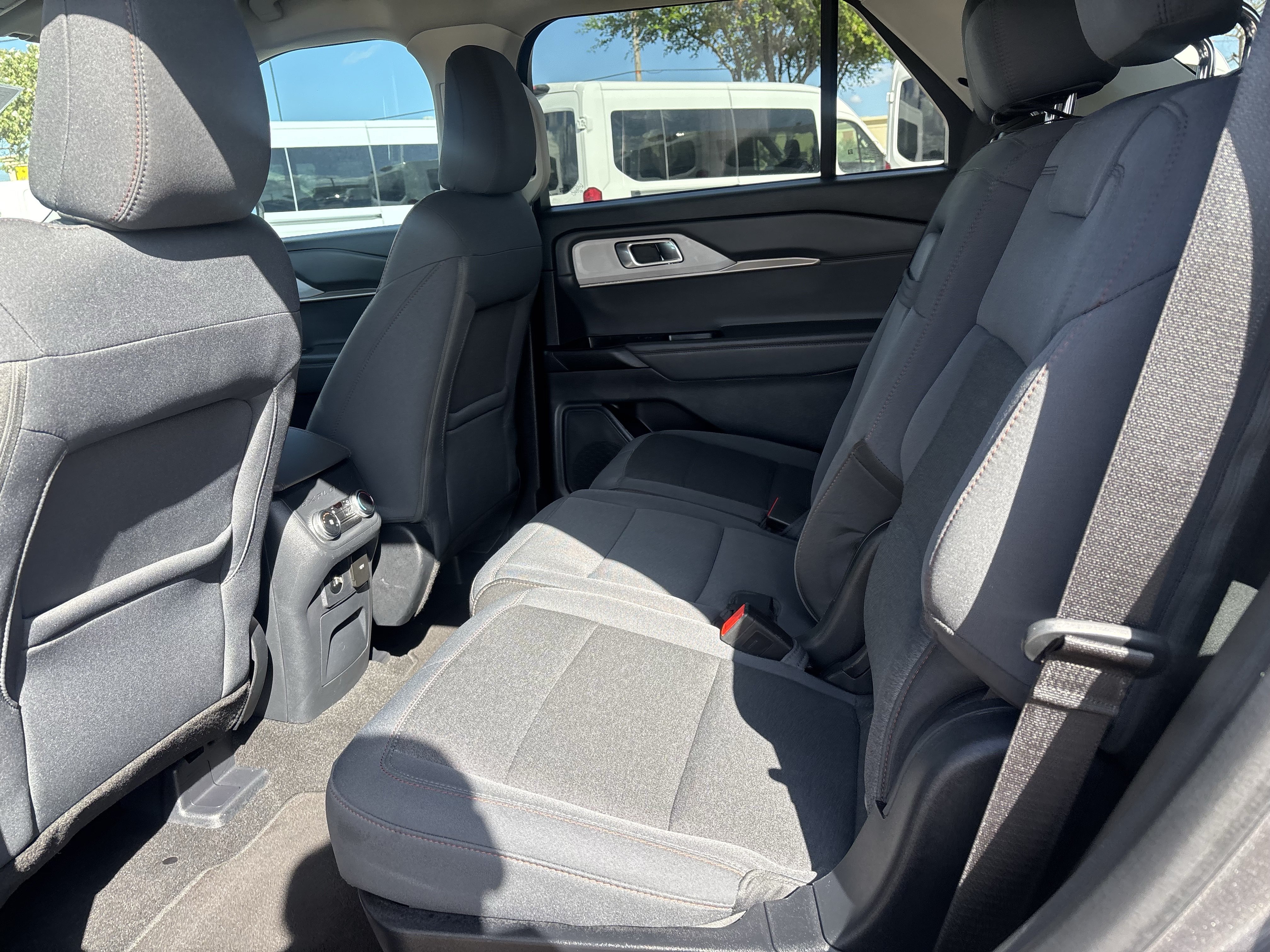 Certified 2025 Ford Explorer Active RWD image 14