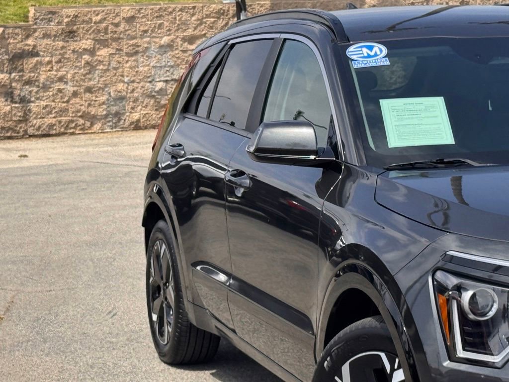 Used 2025 Kia Niro Wind FWD image 5