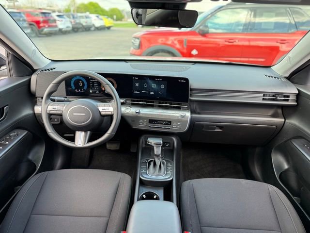Used 2026 Hyundai Kona SEL Sport FWD image 2