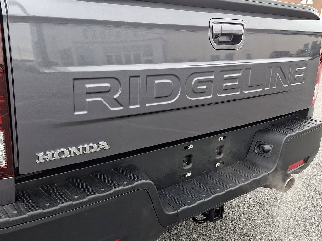 Used 2025 Honda Ridgeline RTL+ image 31