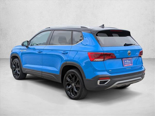 Used 2024 Volkswagen Taos SE w/ Panoramic Sunroof Package FWD image 8