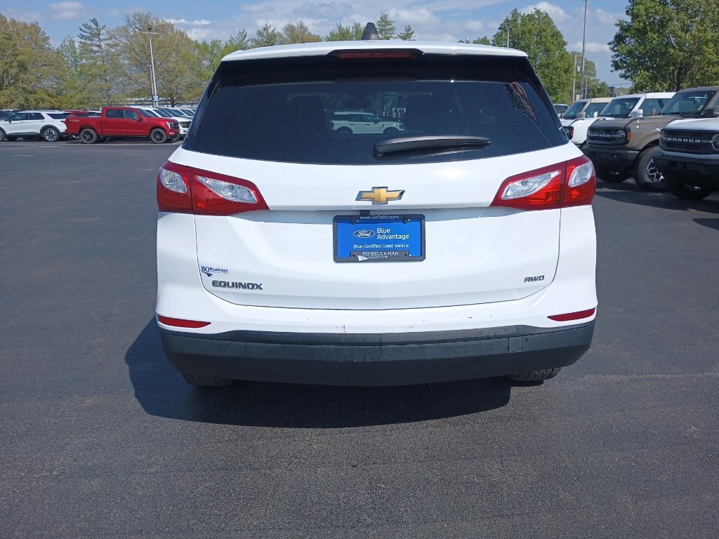 Used 2020 Chevrolet Equinox LS w/ LS Convenience Package image 4