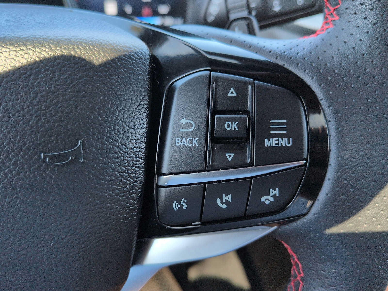 Certified 2025 Ford Explorer ST w/ Sun And Sound Package AWD/4WD image 18