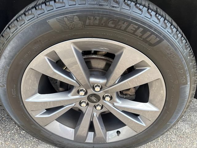 Certified 2023 Ford Explorer XLT w/ Equipment Group 202A AWD/4WD image 11