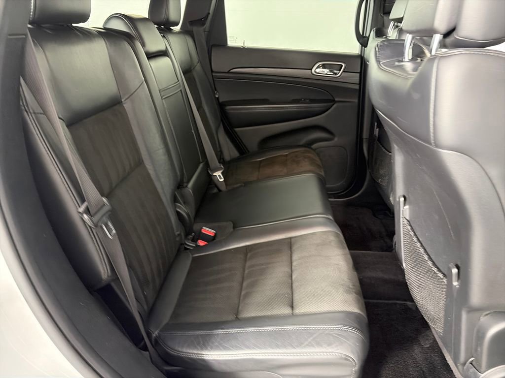 Used 2019 Jeep Grand Cherokee Altitude image 29