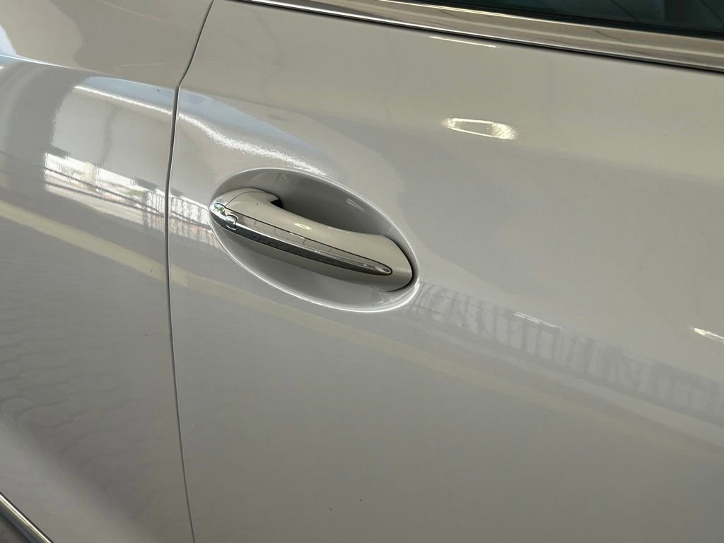 Used 2020 Buick Enclave Avenir w/ Avenir Technology Package FWD image 20