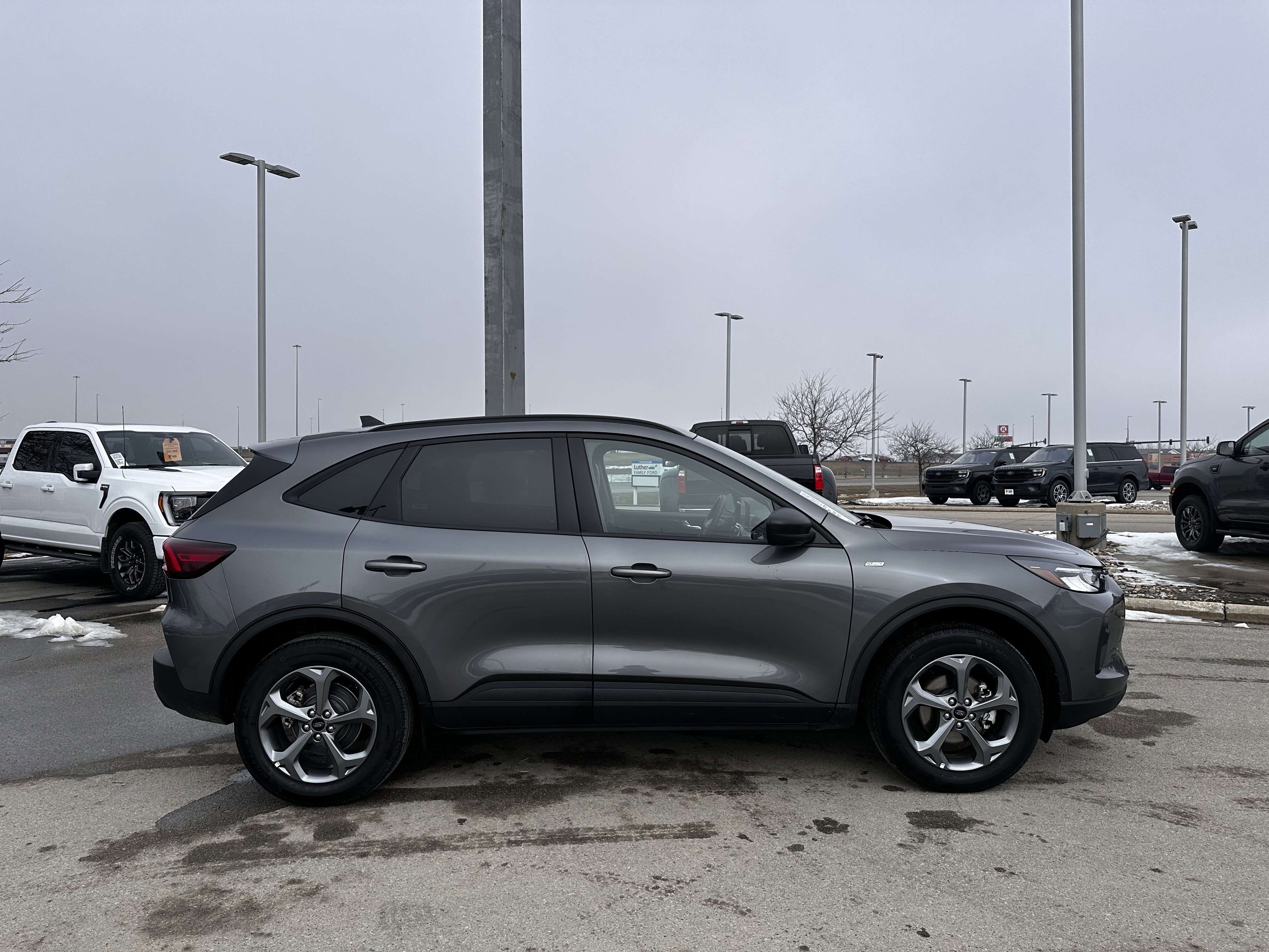 Certified 2025 Ford Escape ST-Line image 8