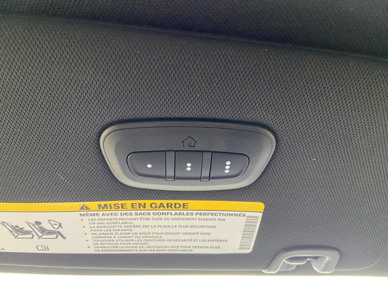 Used 2026 Chrysler Pacifica Limited FWD image 44