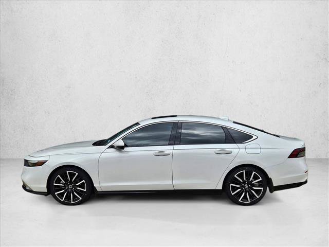 Used 2023 Honda Accord Touring image 9