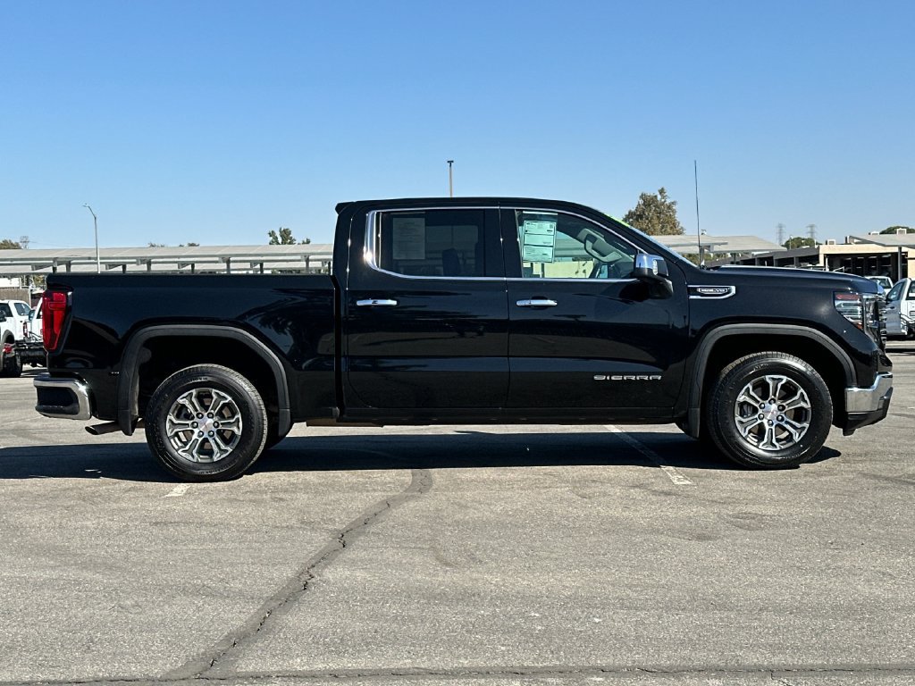 Used 2025 GMC Sierra 1500 SLT RWD image 2