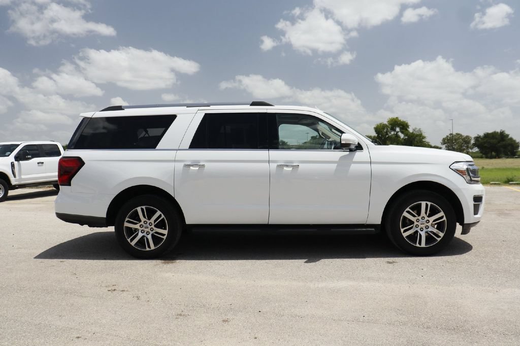 Certified 2024 Ford Expedition Max Limited RWD image 30