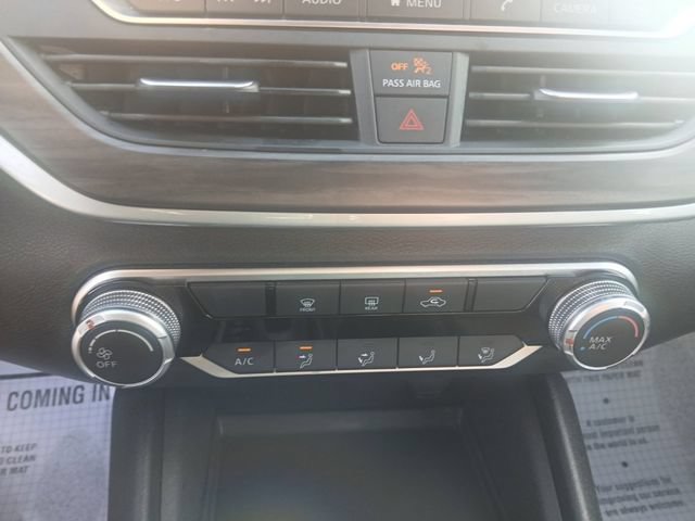 Used 2025 Nissan Altima 2.5 SV FWD image 25