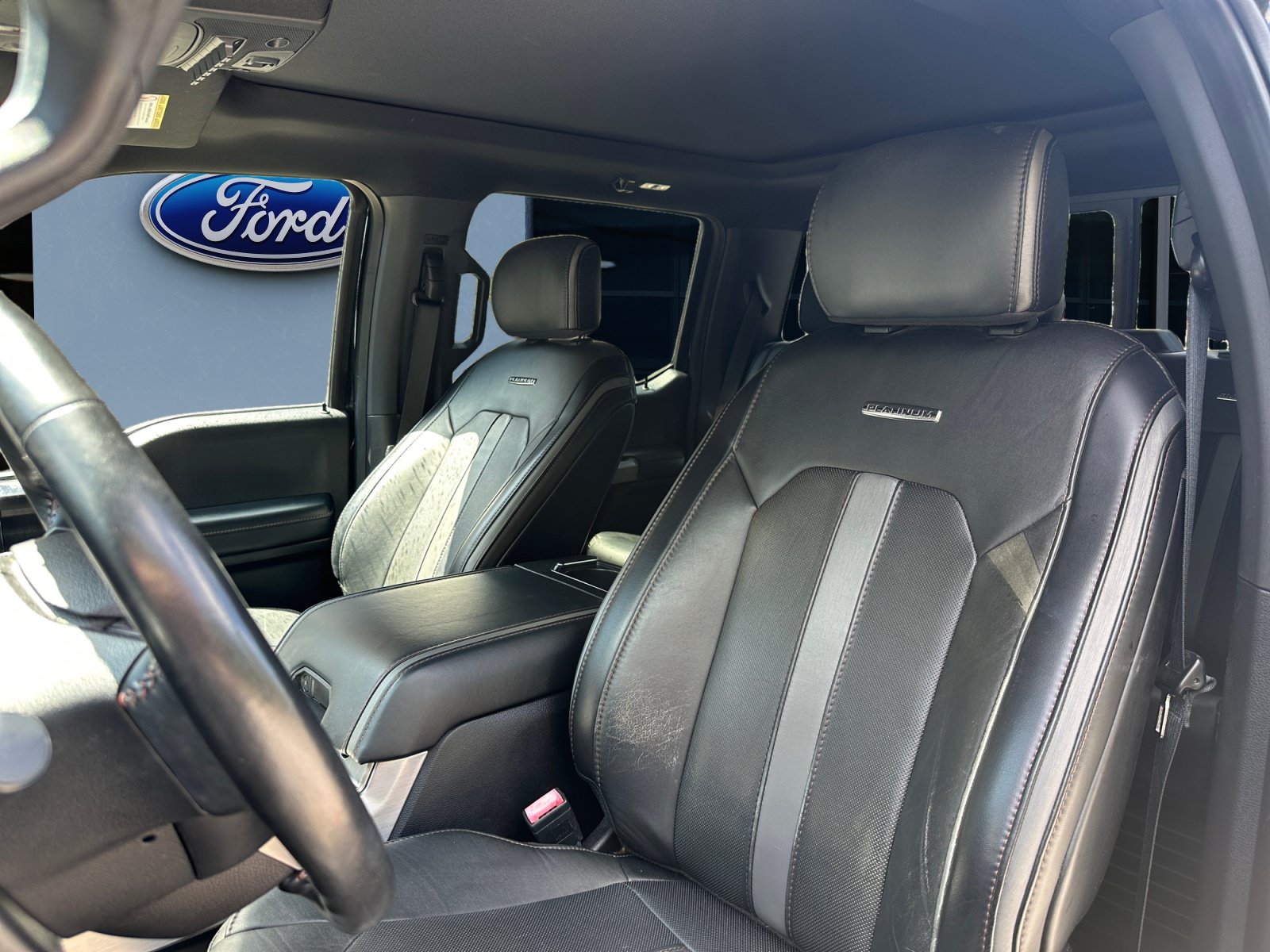 Certified 2019 Ford F250 Platinum w/ Platinum Ultimate Package AWD/4WD image 11