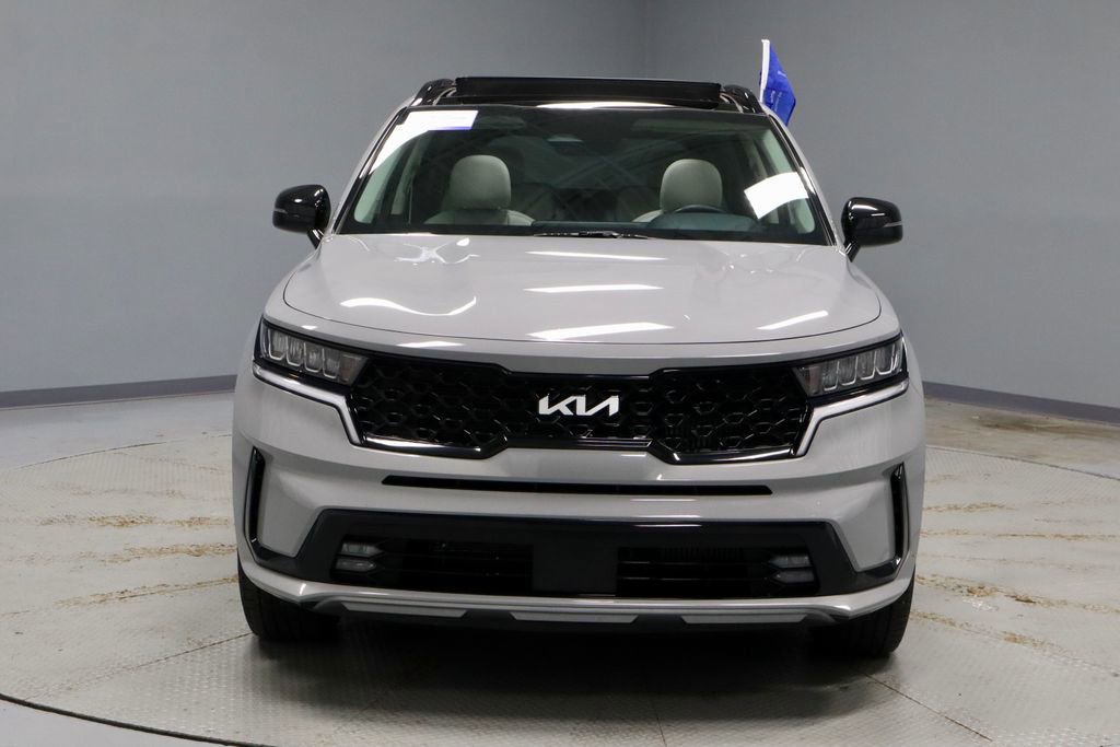 Used 2023 Kia Sorento EX w/ Panoramic Sunroof Package FWD image 7