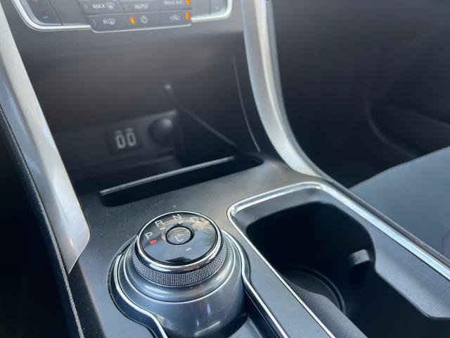 Certified 2019 Ford Fusion SE FWD image 19